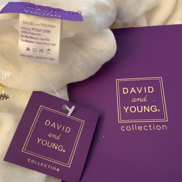 NWT Infinity scarf super cute soft light material Give a pop to your wardrobe ❄️ - Picture 2 of 3